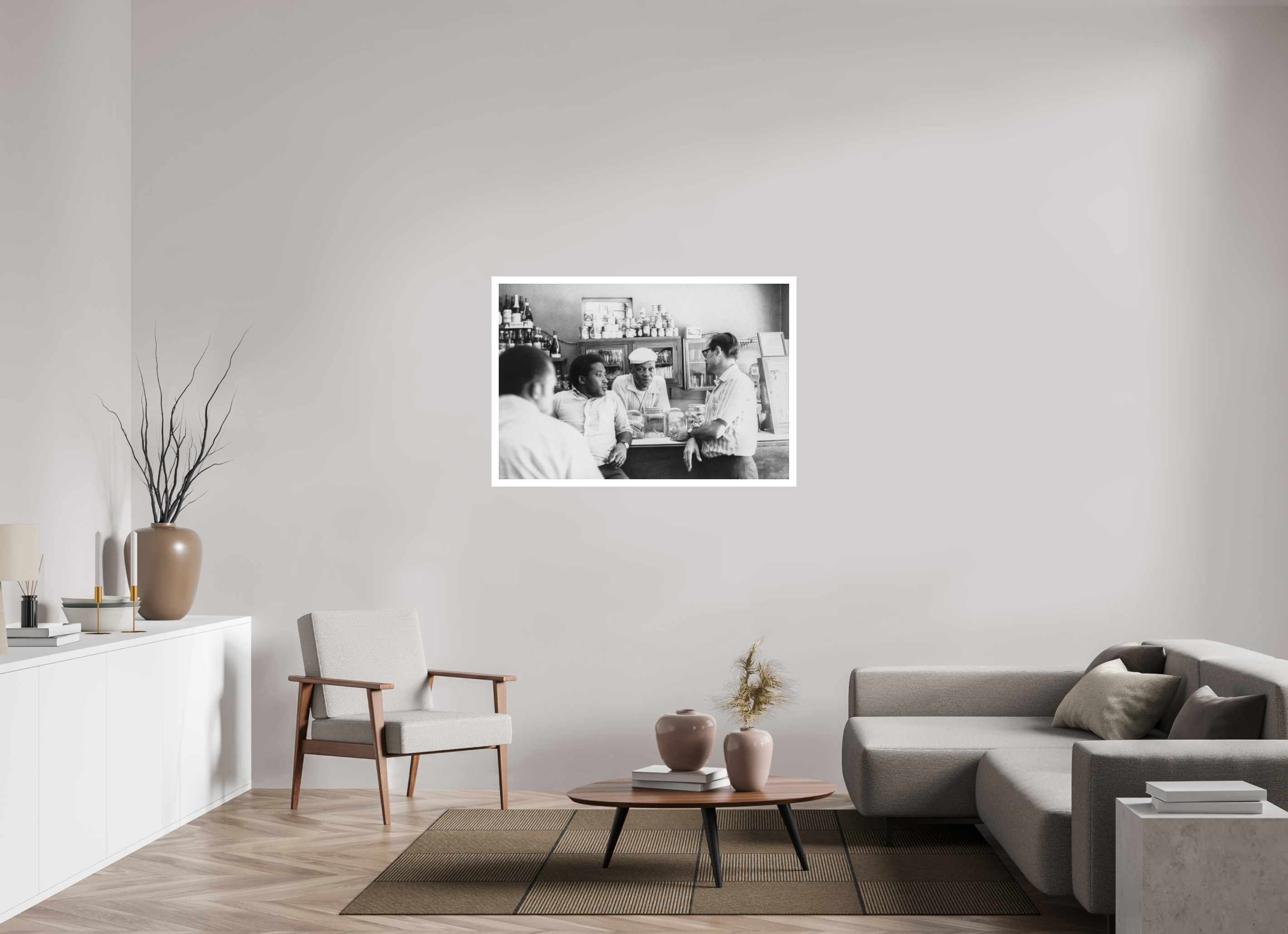 118.8 x 80 cm, Ilford B&W paper, matte 3 cm white border Scene in a bar