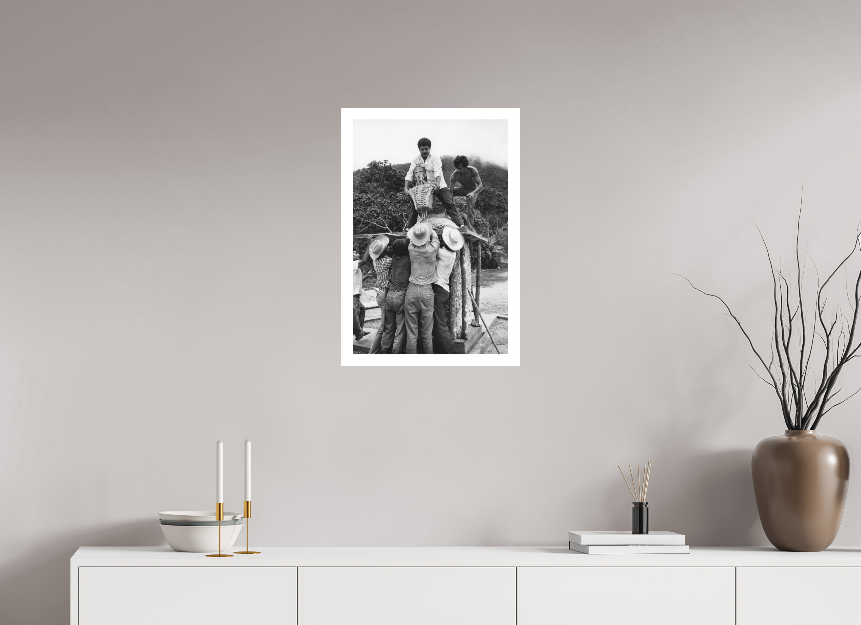 40 x 60.5 cm, Ilford B&W paper, matte 3 cm white border Simon Bolívar in Los Caracoles
