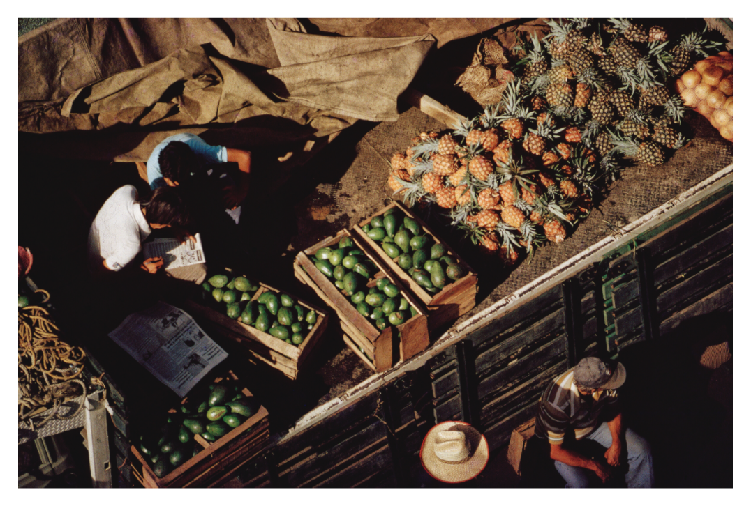 Main image ⁠El Manteco, the street market 1